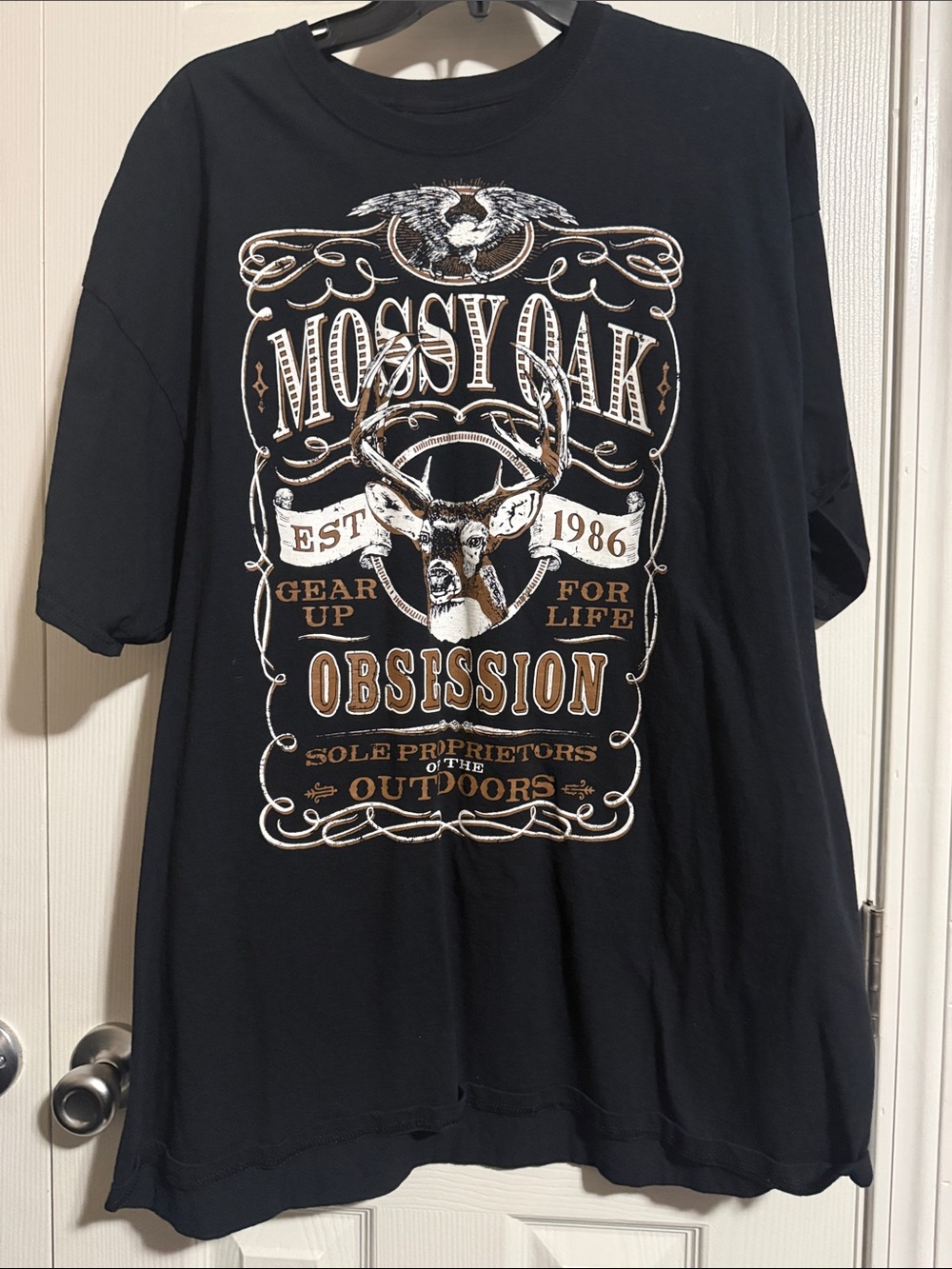 NWOT Mossy Oak Black Tee with White & Brown Graphic - Sz 2XL